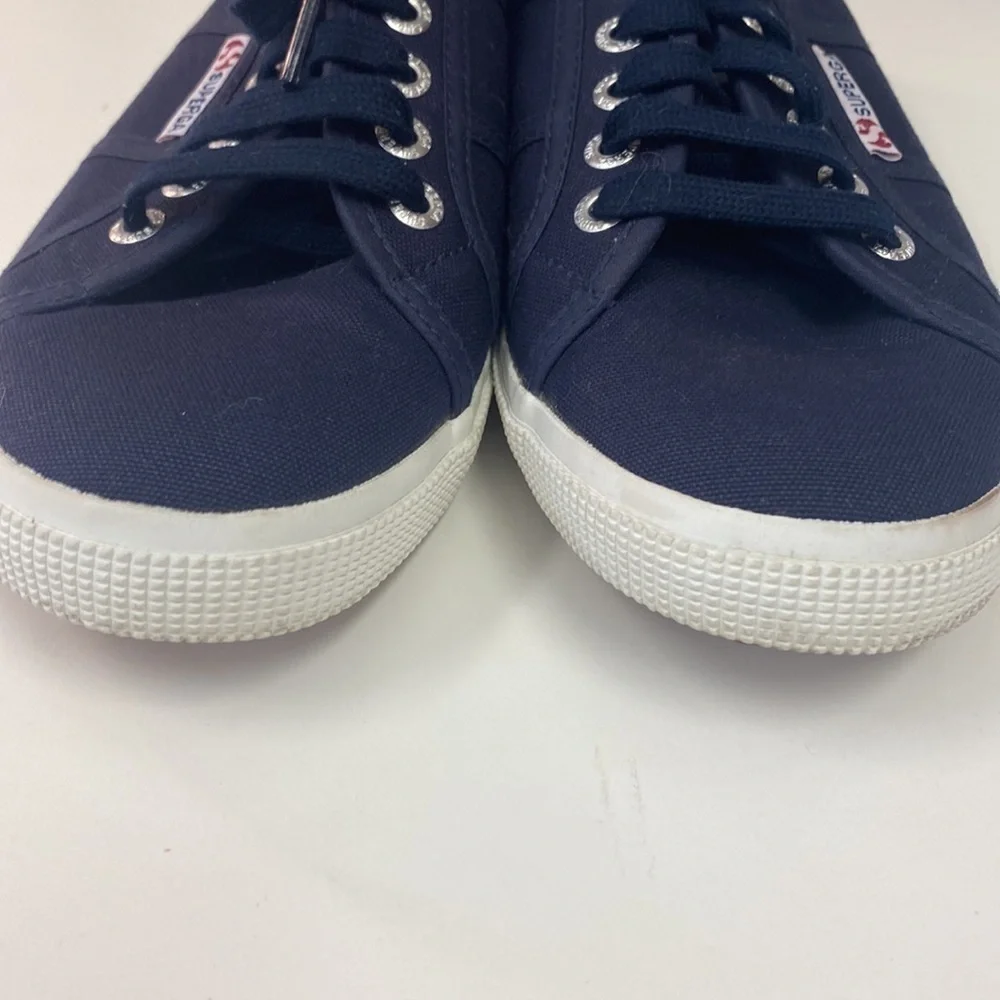 Superga slip style